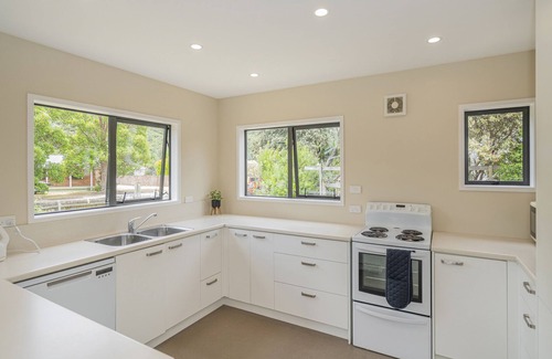 Matarangi Casa | Seas the Day - Matarangi Holiday Home