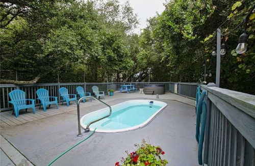 Emerald Isle Casa | Seas the Moment