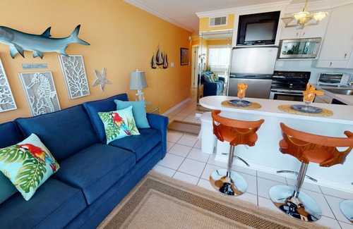 Galveston Condominio | Seascape 1216 Studio Bedroom Condo by RedAwning