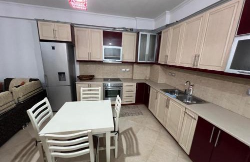 Qafe e Gjashtes Apartamento | Seascape Apartment