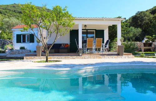 Cove Tri Zala (Zrnovo) Casa | Seascape Beach House Korcula