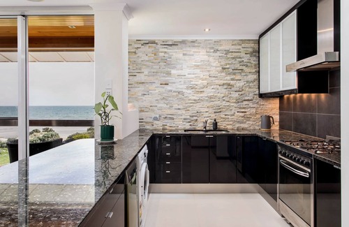 Semaphore Park Apartamento | Seascape | Vacation Mode | 2 Bed Ocean View w BBQ