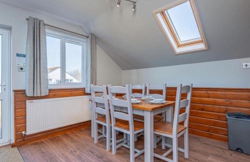 Woolacombe Villa | Seascape Villa 2 at Golden Coast Leisure Park J