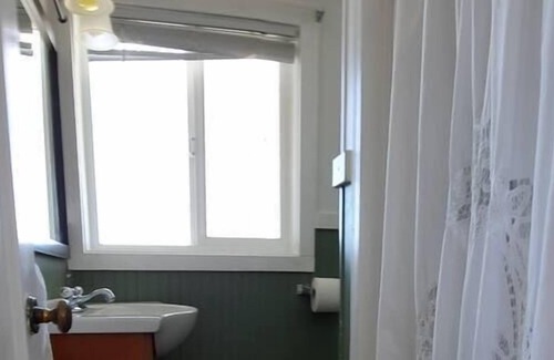 Grayland Cabaña | "Seascapes Cottage" 1-Bed by the Sea w/fireplace