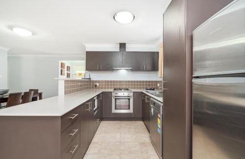 Broadwater Casa | Seashell Cottage Relaxing Cape View Getaway