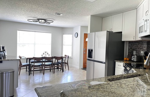 Mary Esther Casa | Seashell Family Hideaway 4BR Coastal Retreat Near Navarre Beach – Sleeps 10