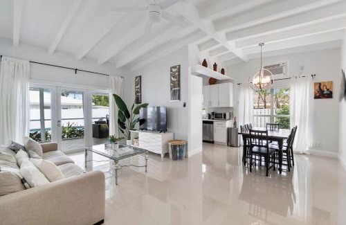 Dolphin Isles Apartamento | Seashell Walk To The Beach Comfy Beds Firepit Pool