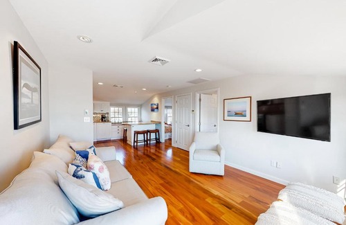 Harwich Port Apartamento | Seashells on Bank