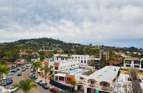 Village of La Jolla Apartamento | Seashore Buyout by AvantStay Sleeps 21 7 Spaces