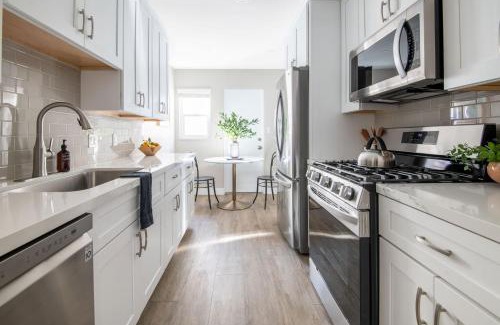 Village of La Jolla Apartamento | Seashore Buyout by AvantStay Sleeps 21 7 Spaces