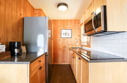 Port Renfrew Cabaña | Seaside Cottages