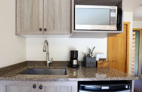 Port Renfrew Cabaña | Seaside Cottages