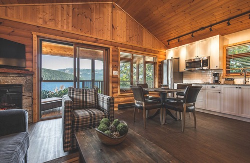 Port Renfrew Cabaña | Seaside Cottages