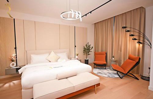 Saadiyat Cultural District Apartamento | Seaside 1BR Retreat in Saadiyat Island - Pool, Gym & Near Saadiyat Beach & Louvre Abu Dhabi