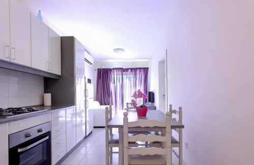 Għadira Apartamento | Seaside 2 Bedroom Apt w Side Sea Views - New