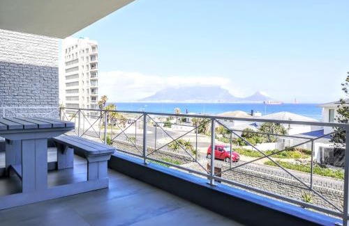 West Beach Apartamento | Seaside 3 bed unit with views
