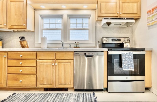 Town Landing Casa | Seaside 4 bedroom, 1 bath Cottage!