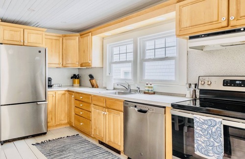 Town Landing Casa | Seaside 4 bedroom, 1 bath Cottage!