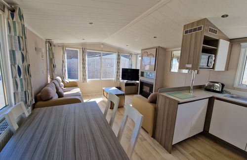 Hamworthy Chalet De Esquí | Seaside 8-Person Caravan at Rockley Park