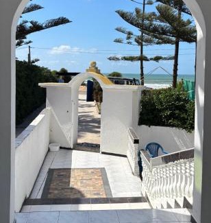 Doukkala-Abda Apartamento | Seaside apartment ,Garden Level with Stunning Ocean View