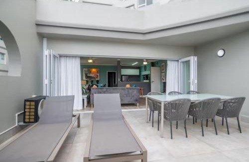 Umdloti Apartamento | Seaside Apartment Perna Perna Umdloti by First Private Stays