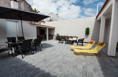 Capelas Casa | EasSeaside Azores Villa 🏡con piscina natural, patio y barbacoa