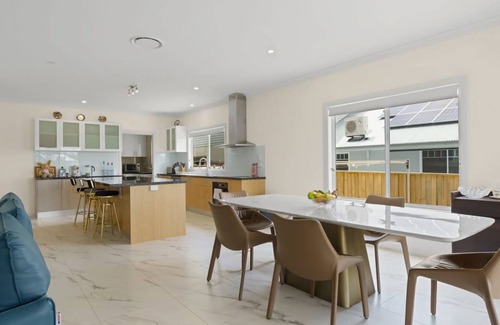 Catherine Hill Bay Casa | Seaside Bliss with Ocean Views