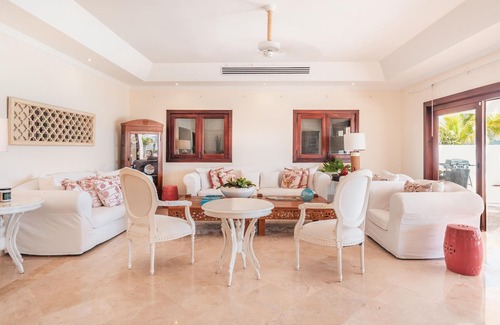 Casa de Campo Villa | Seaside Bliss w/ pool+ spectacular lake view