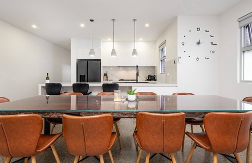 Dromana Casa | Seaside Breeze Luxe Retreat with Heated Pool