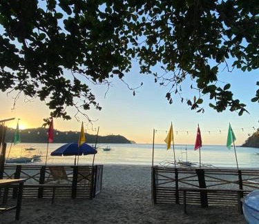 El Nido Otro | Seaside Camp Bucana