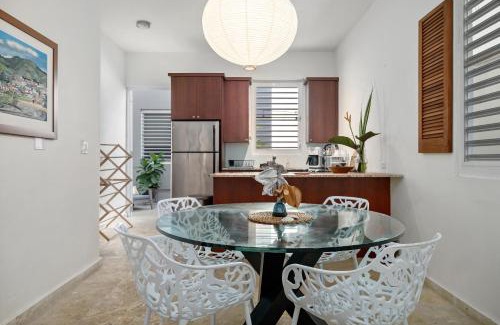 Puerta de Tierra Apartamento | Seaside Caribbean Comfort - Between Beach and City
