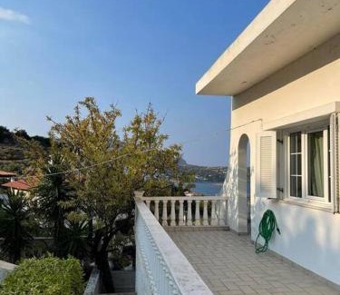 Ormos Agiou Ioannou Casa | Seaside chalet