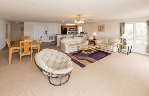 Sandbridge Condominio | Seaside Condo in Sandbridge 2 bd/1.5 bath