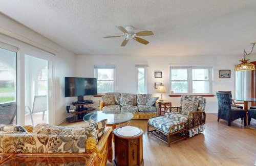 Vilano Beach Casa | Seaside Cottage
