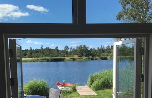 Tofta Cabina | Beach cottage by the sea with its own lake plot, jetty and boat