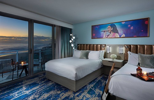 East Daytona Hotel | Seaside Escape! 2 Oceanfront View Units w/ Balcony | Pets are Allowed