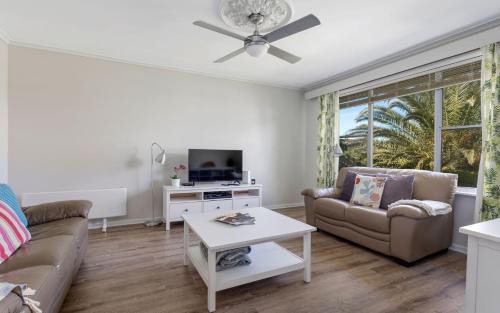 Port Elliot Casa | Seaside Escape - 4 Brittain St, Port Elliot