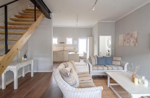 Keurboomstrand Apartamento | Seaside Escape at The Dunes: Walk to Beach Braai