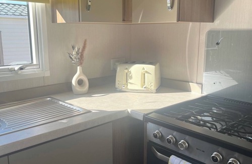 Cayton Bay Cabina | Seaside Escape - Cayton Bay Cabin