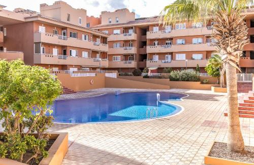 Puerto de Guimar Apartamento | Seaside Escape, Pool & Terrace in Puertito Güímar