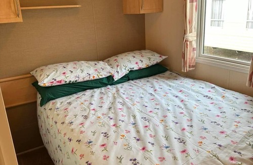 Clacton-on-Sea Cabina | Seaside Escape Lodge at Martello Beach, Jaywick