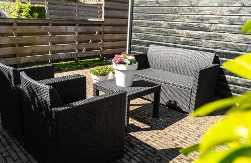 Paesens-Moddergat Casa | Seaside Escape with Comfort