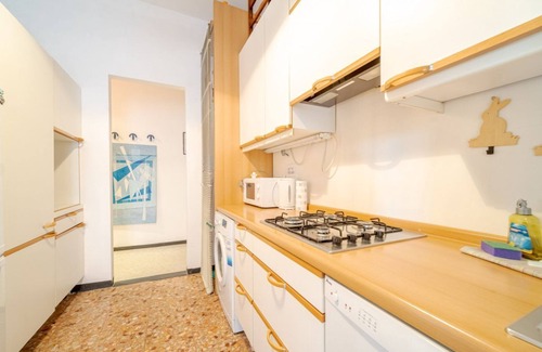 Cavi Apartamento | Seaside Flat x 6 chalkboard! Free Parking