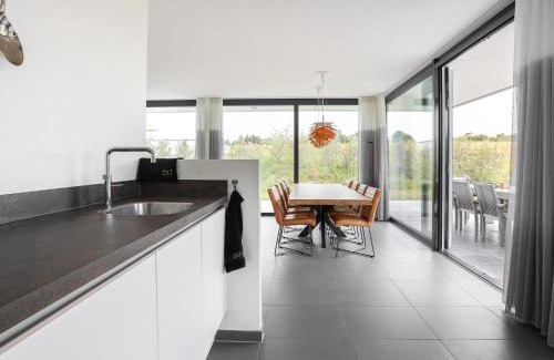Kamperland Casa | Seaside Getaway with a Beautiful Garden