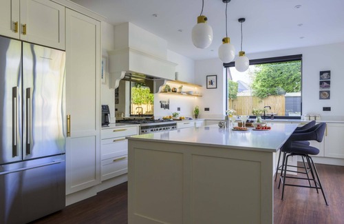 Boscombe Cabaña | Seaside glamour- steps from the beach - Oceans Reach