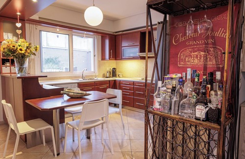 Mikrolimano Villa | Seaside Grey Pearl Villa Sea Views, Ideal for Artists & Dreamers