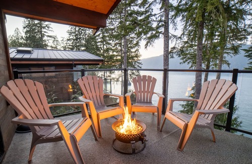 Port Renfrew Casa | Seaside Haven | Port Renfrew | Private Hot Tub with Ocean View!