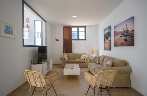 Caleta de Sebo Casa | Seaside Home in Caleta de Sebo, La Graciosa