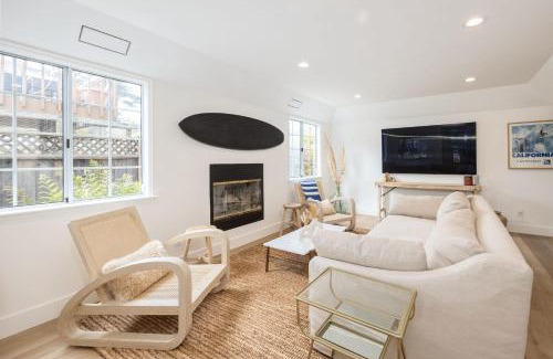 Half Moon Bay Casa | Seaside Home Modern Retreat with Breathtaking Views and Beachside Charm