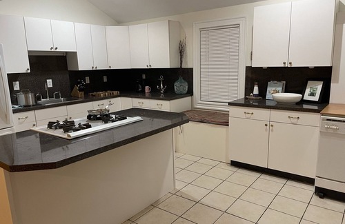 Mid-Coast and Islands Casa | Seaside Home on Mere Point, walk to Paul's Marina, Kayak from Rocky Beach